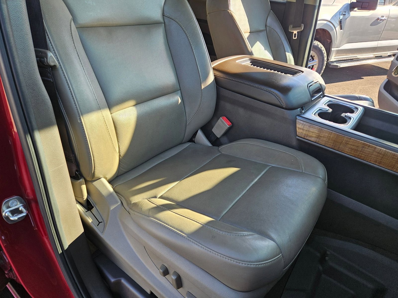 Used 2018 GMC Sierra 1500 SLT w/ SLT Premium Package AWD/4WD image 30