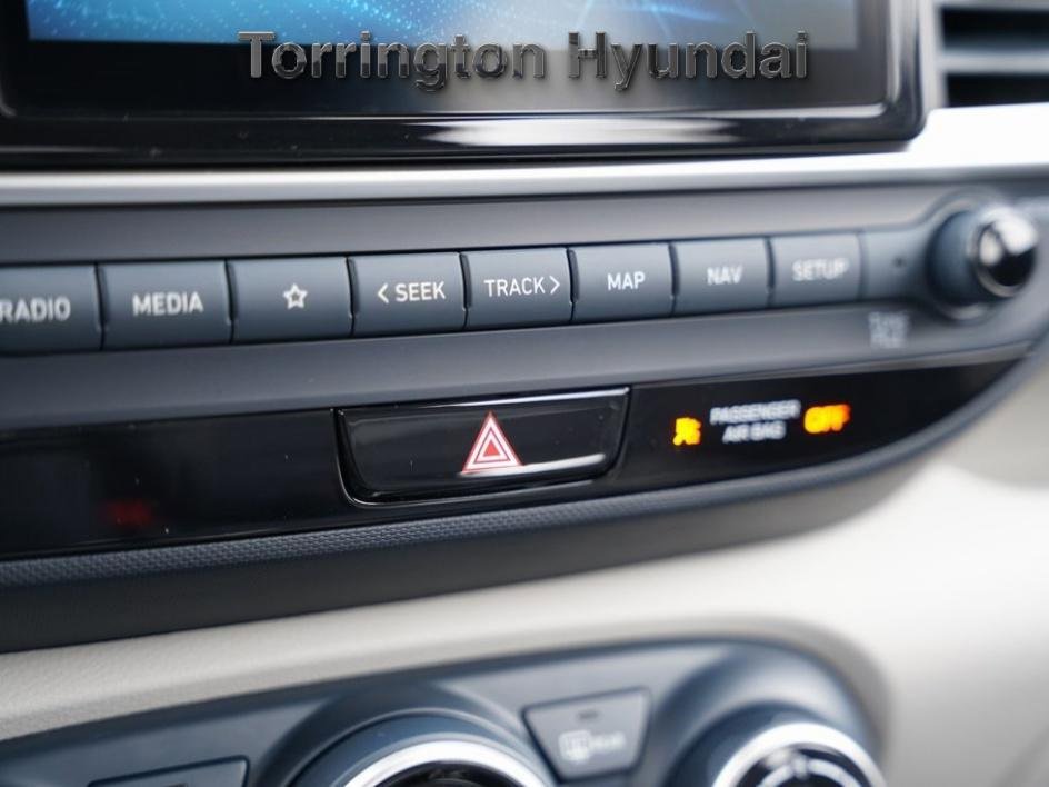 New 2025 Hyundai Venue Limited image 11