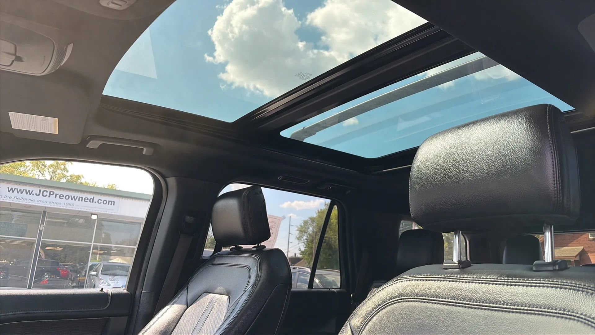 Used 2018 Ford Expedition Limited image 15
