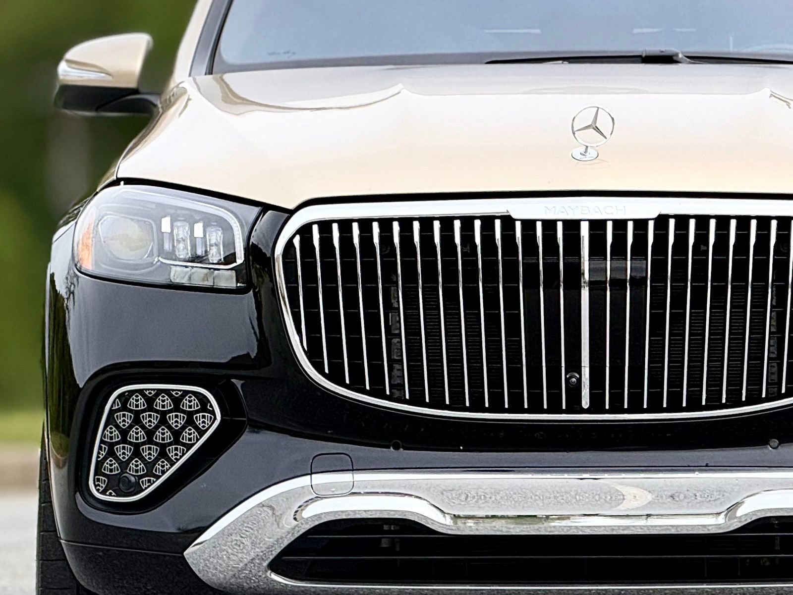 Used 2024 Mercedes-Benz Maybach GLS 600 4MATIC image 14