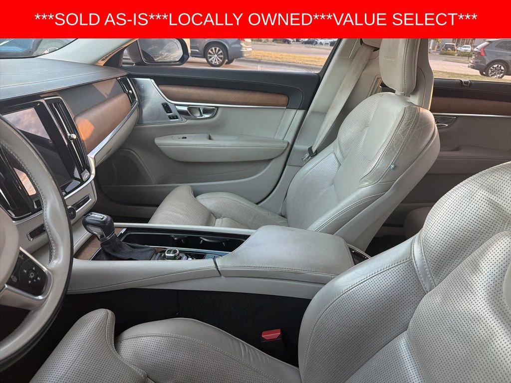 Used 2017 Volvo S90 T6 Inscription w/ Vision Package image 21