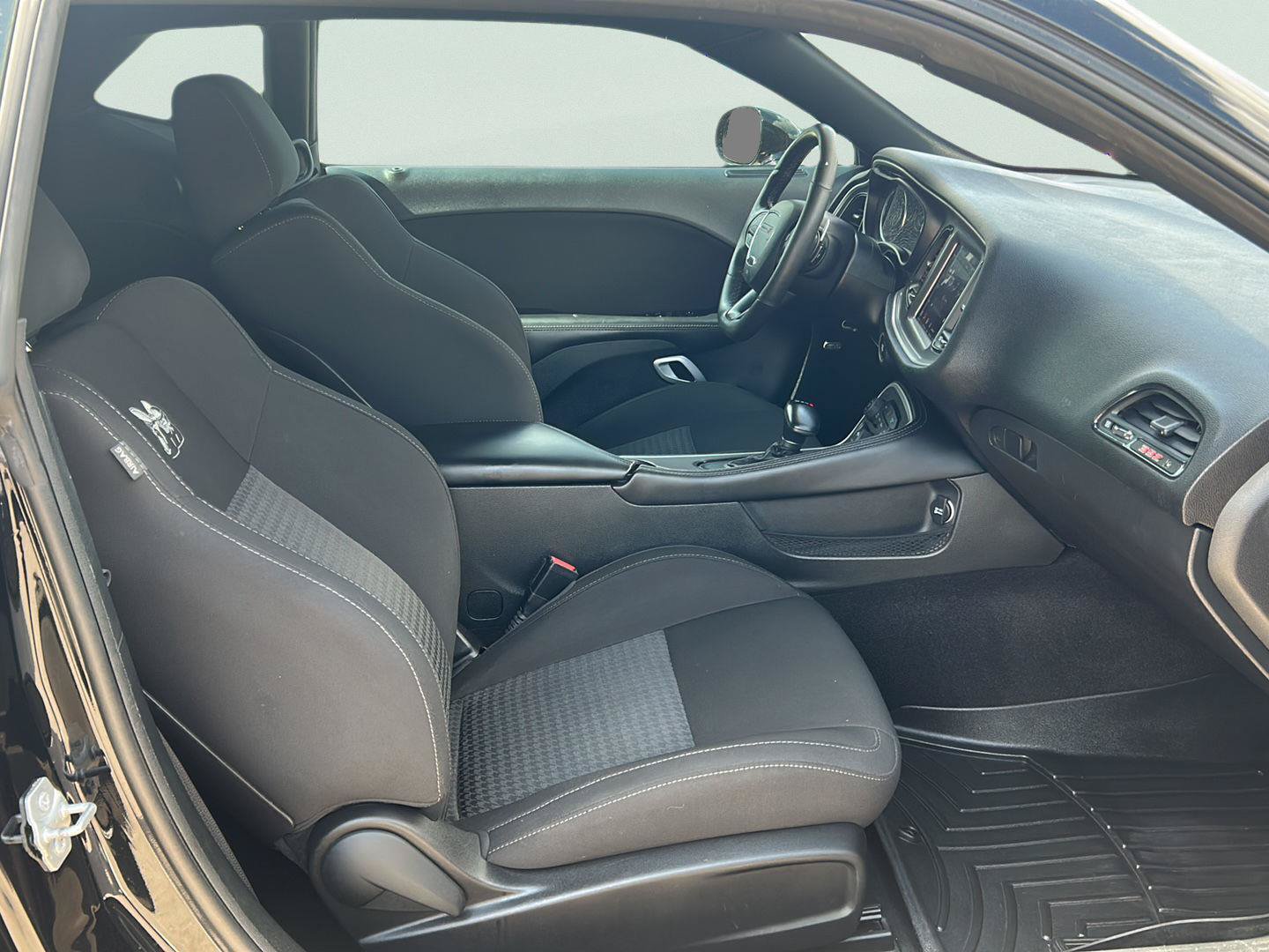 Used 2022 Dodge Challenger R/T Scat Pack RWD image 22