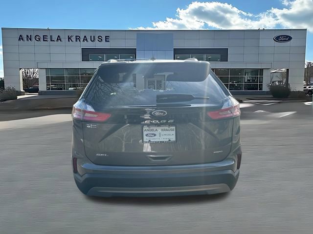 Used 2022 Ford Edge SEL w/ Convenience Package image 7