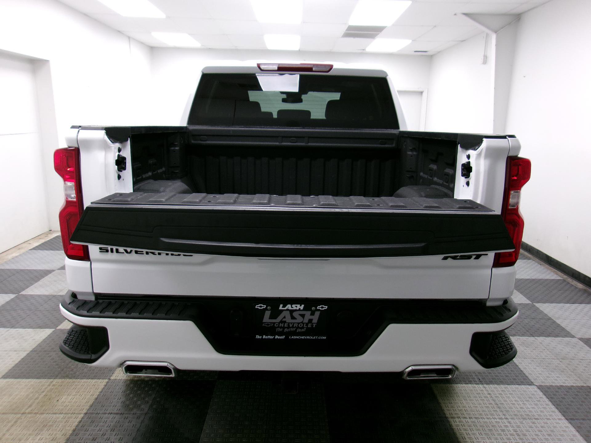 Certified 2024 Chevrolet Silverado 1500 RST w/ Z71 Off-Road Package image 12