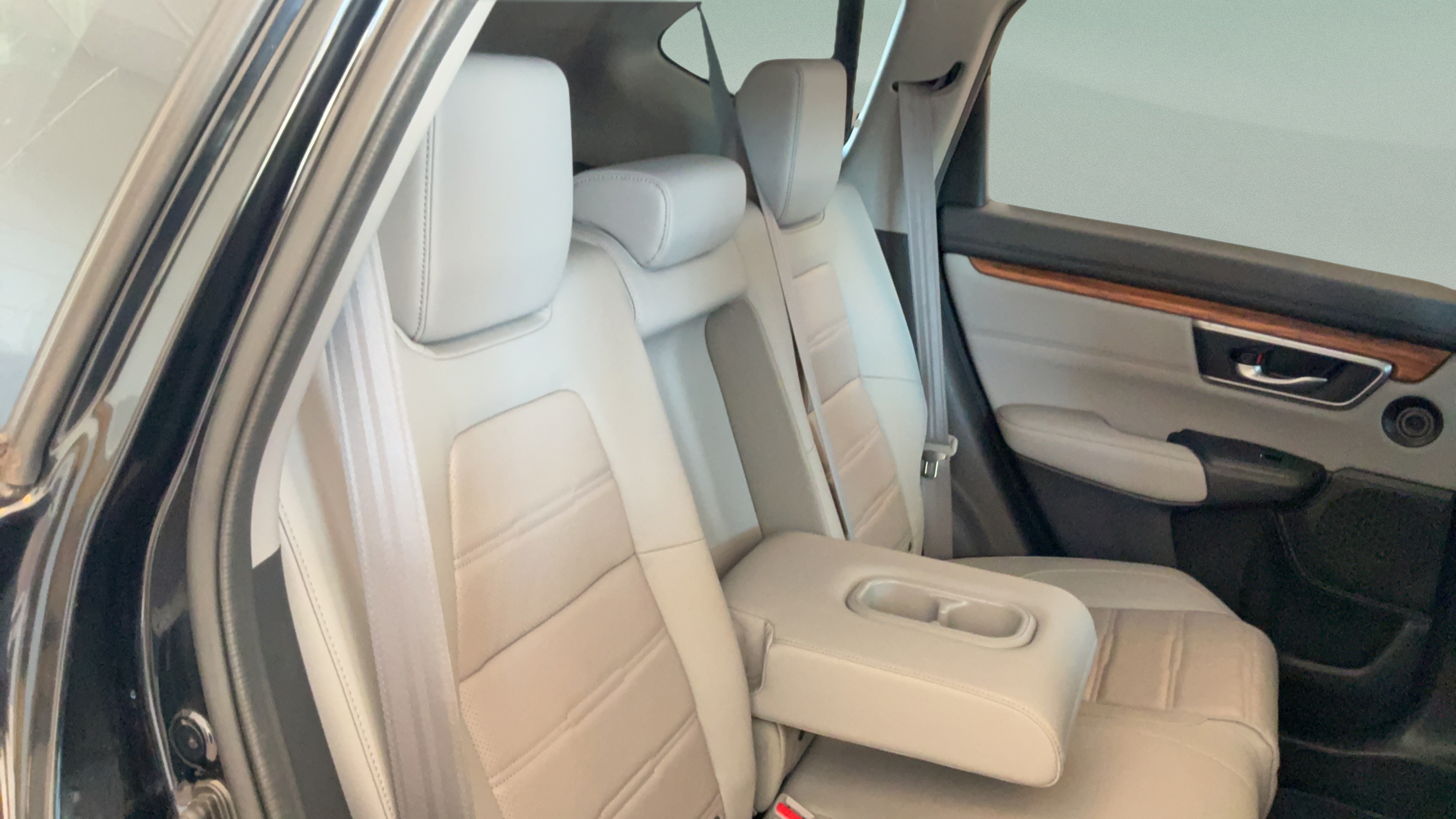 Used 2020 Honda CR-V Touring image 35