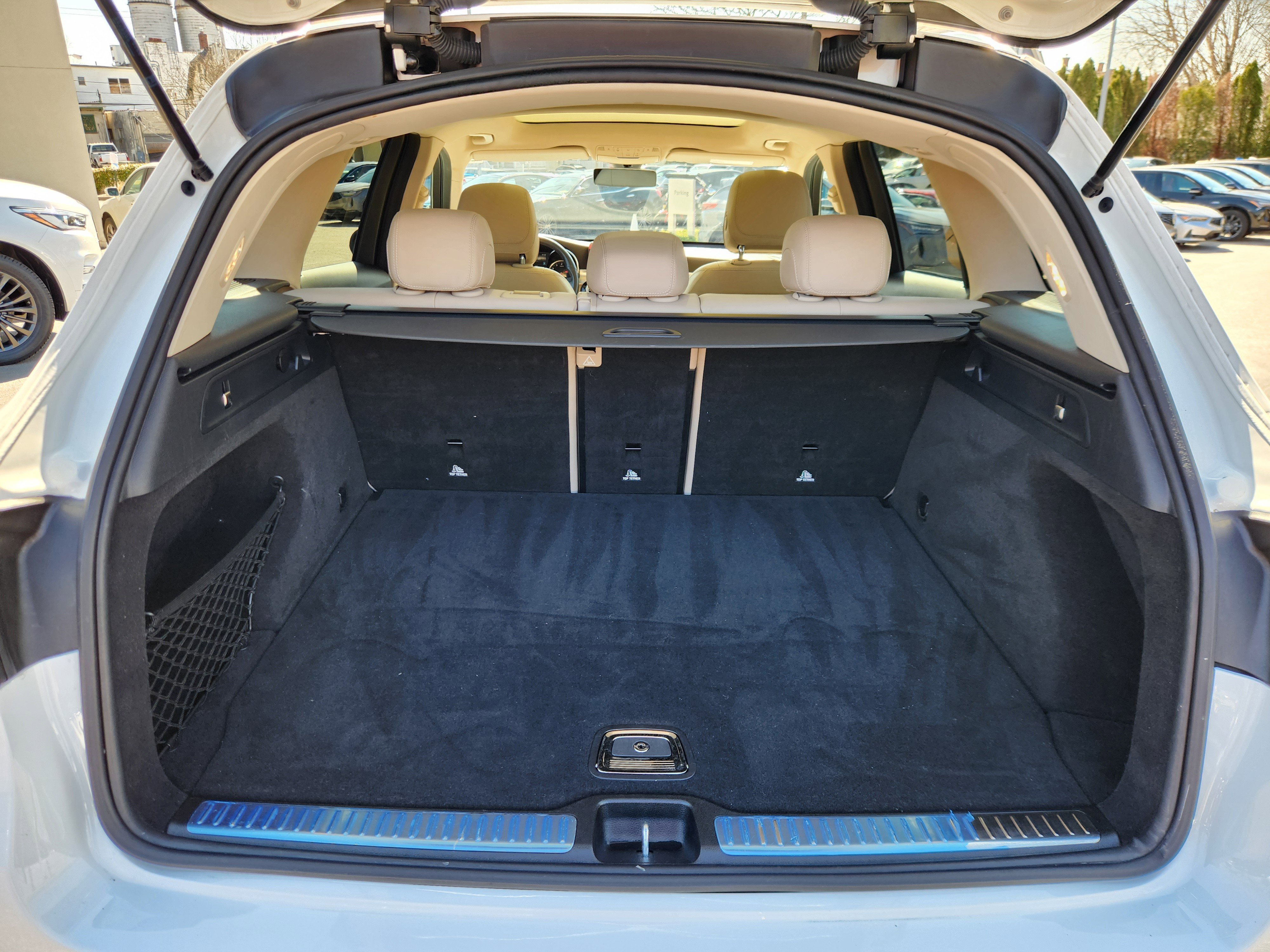 Used 2021 Mercedes-Benz GLC 300 4MATIC image 19