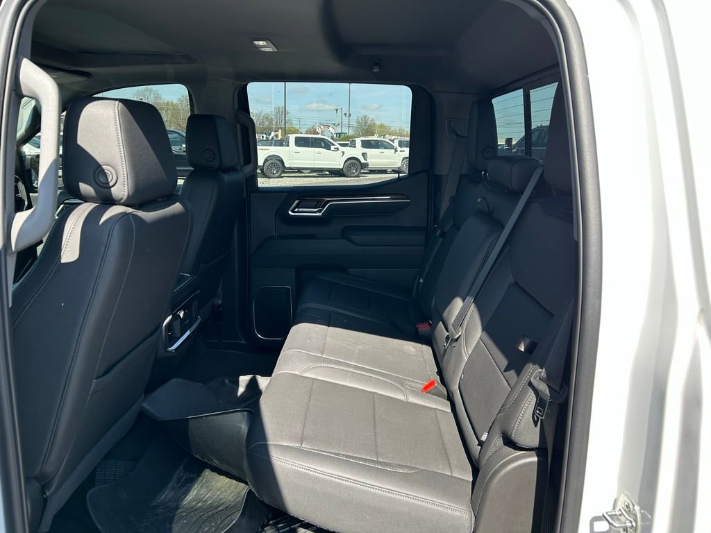 Used 2025 GMC Sierra 1500 Elevation w/ Elevation Premium Package image 6