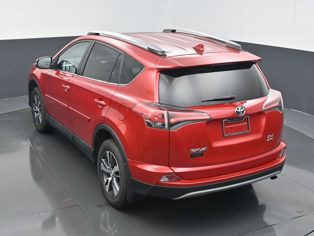 Used 2017 Toyota RAV4 XLE w/ Premium Extra Value Package image 18