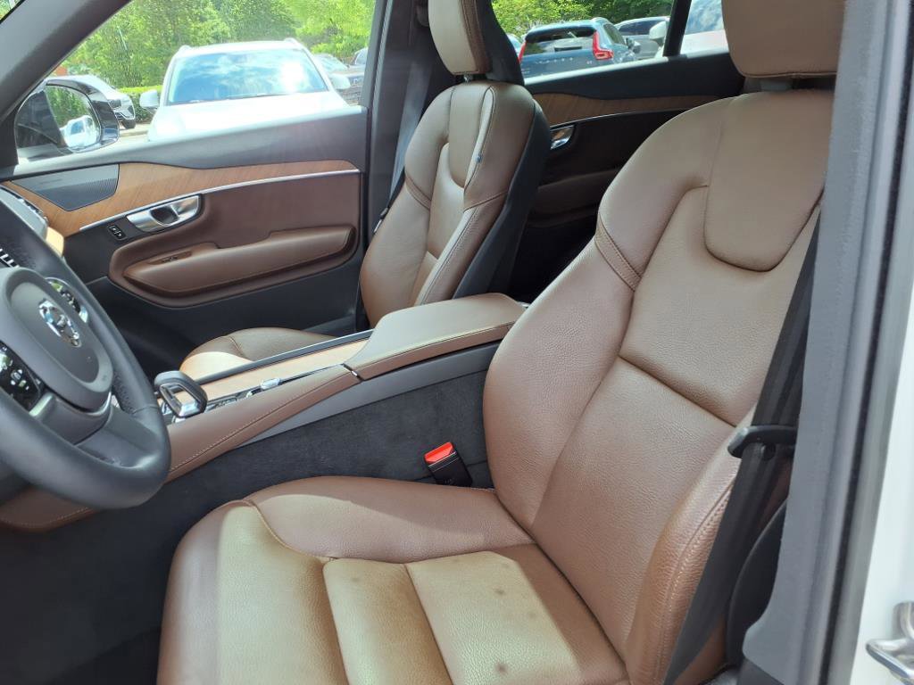 Certified 2023 Volvo XC90 T8 Plus w/ Protection Package Premier image 45