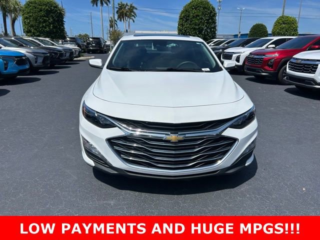 Used 2024 Chevrolet Malibu LT FWD image 2
