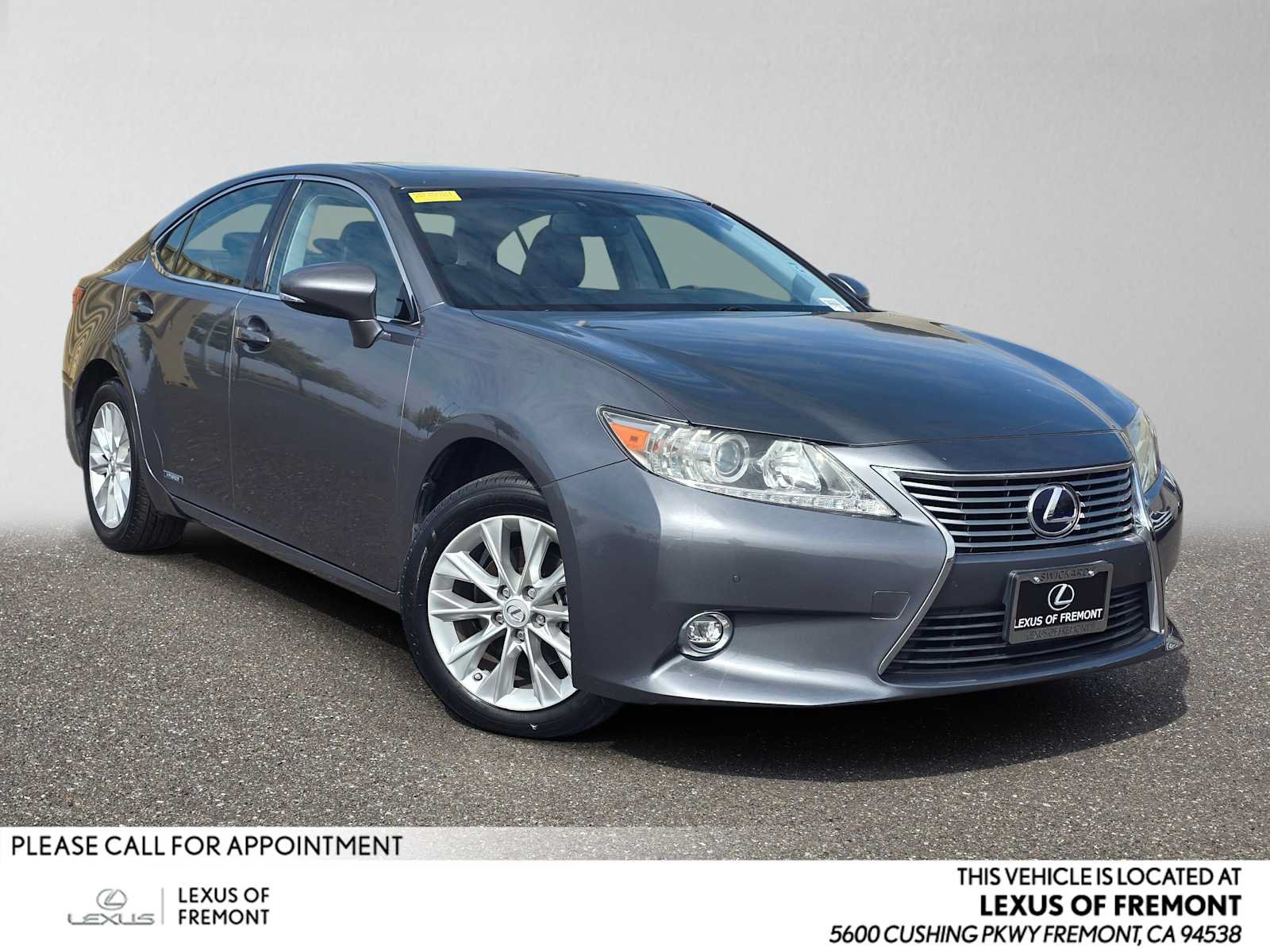 Used 2014 Lexus ES 300h w/ Luxury Package w/Bamboo Trim FWD image 1