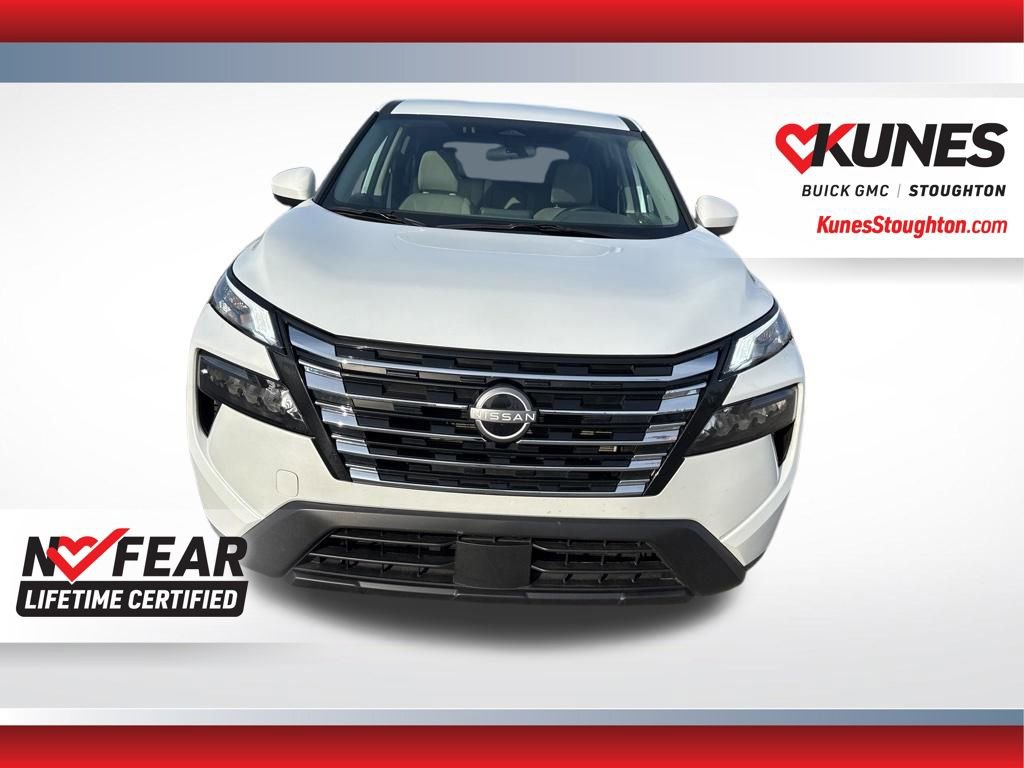 Used 2025 Nissan Rogue SV image 5