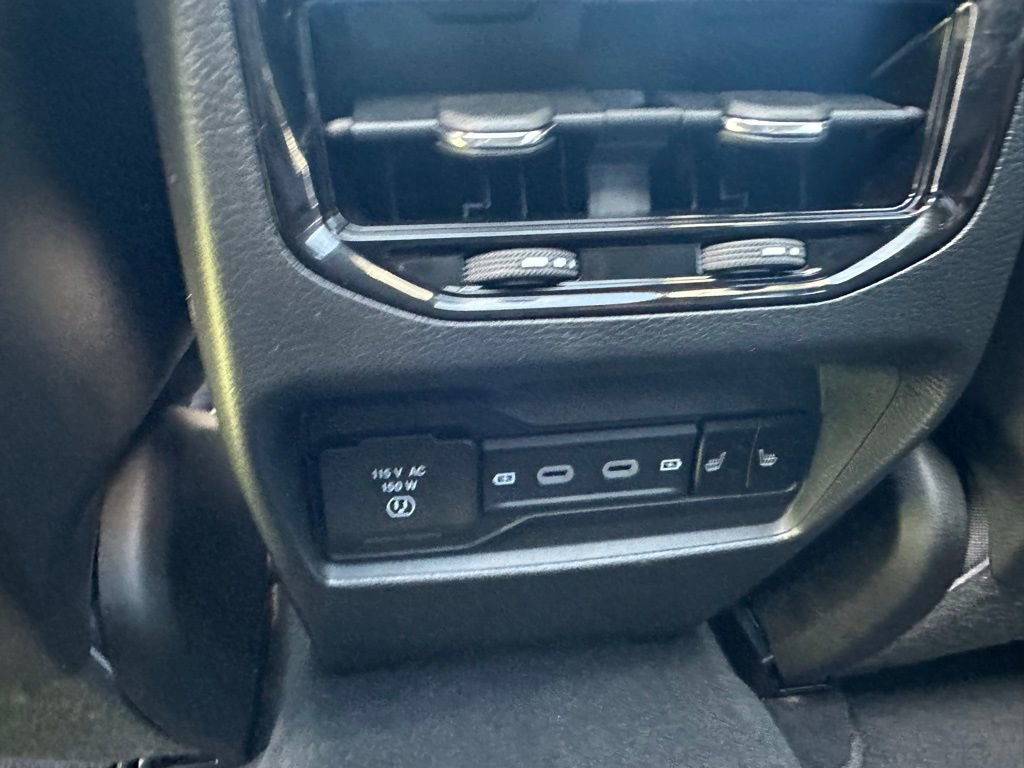 Used 2026 Jeep Grand Cherokee Limited Reserve AWD/4WD image 14