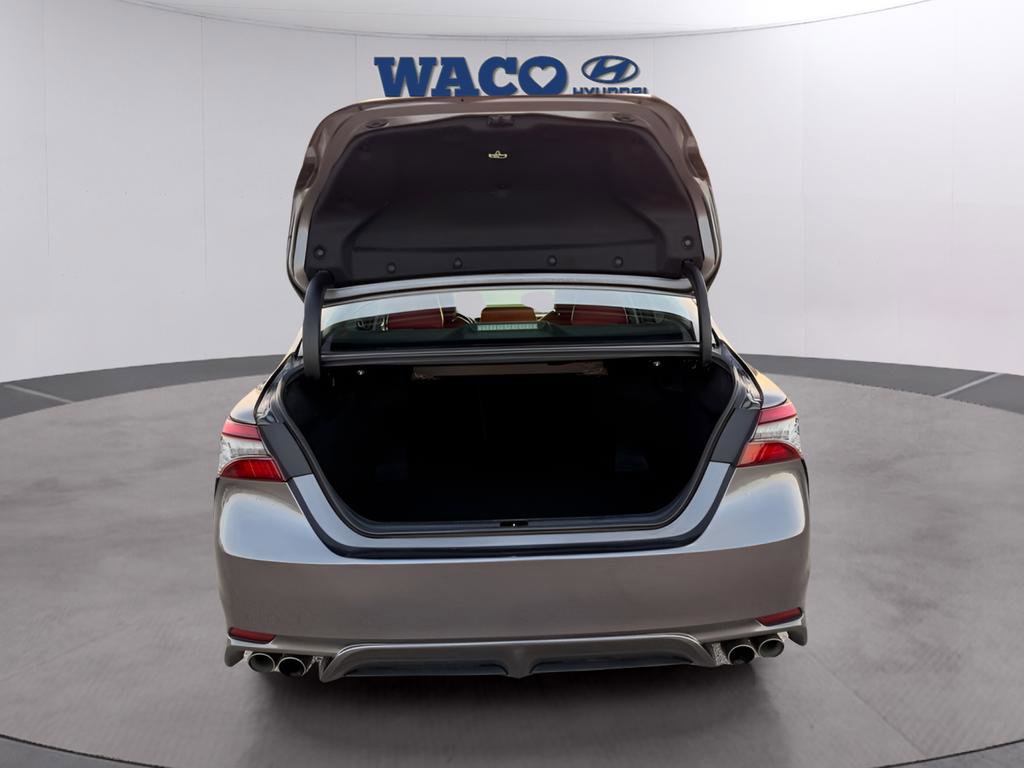 Used 2021 Toyota Camry XSE image 19