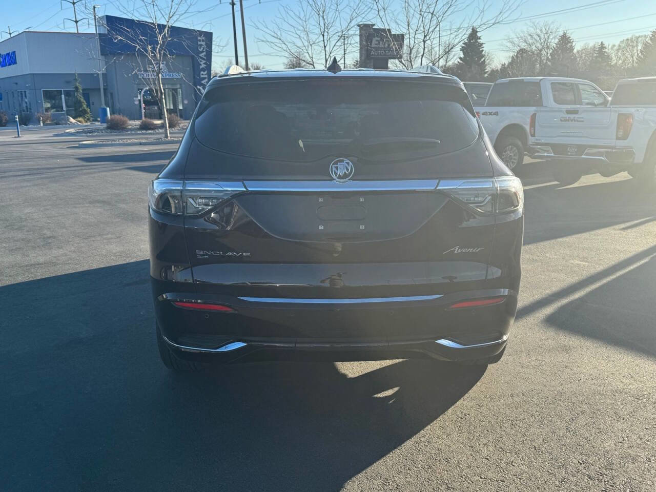 Used 2022 Buick Enclave Avenir w/ Avenir Technology Package image 6