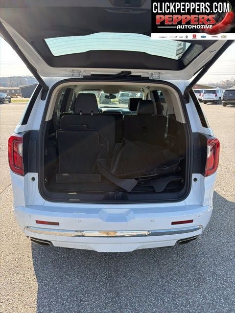 Used 2023 GMC Acadia Denali AWD/4WD image 12