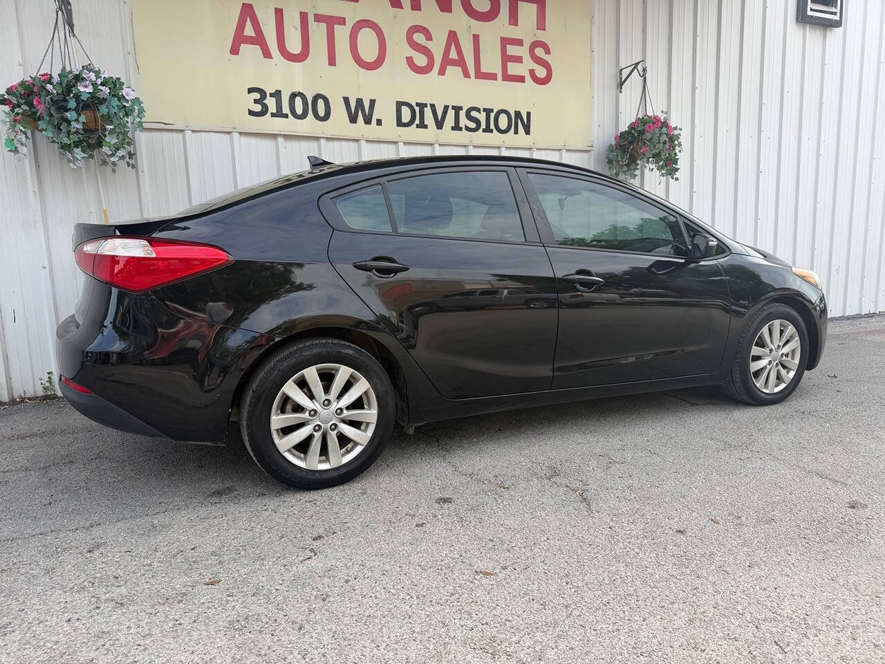 Used 2016 Kia Forte LX w/ LX Popular Plus Package FWD image 2