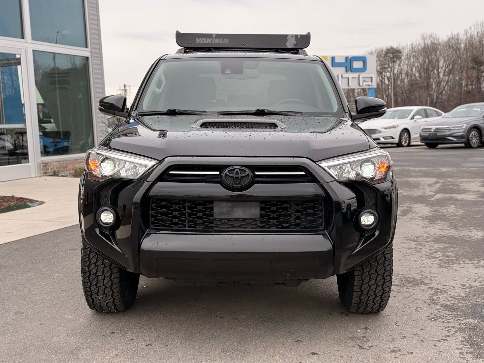 Used 2021 Toyota 4Runner Venture w/ Moonroof Package image 4