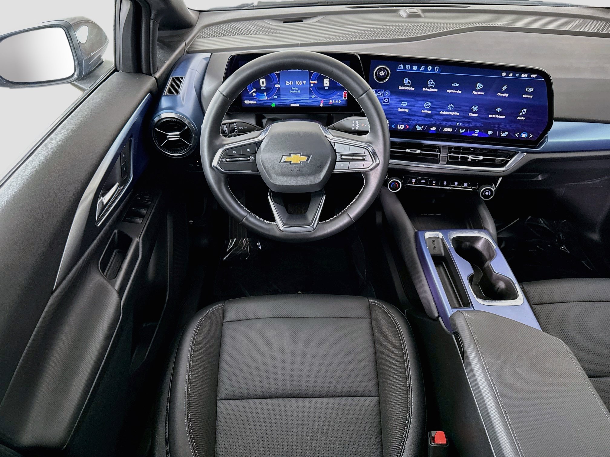Used 2026 Chevrolet Equinox EV LT w/ LPO, All-Weather Mat Package FWD image 24