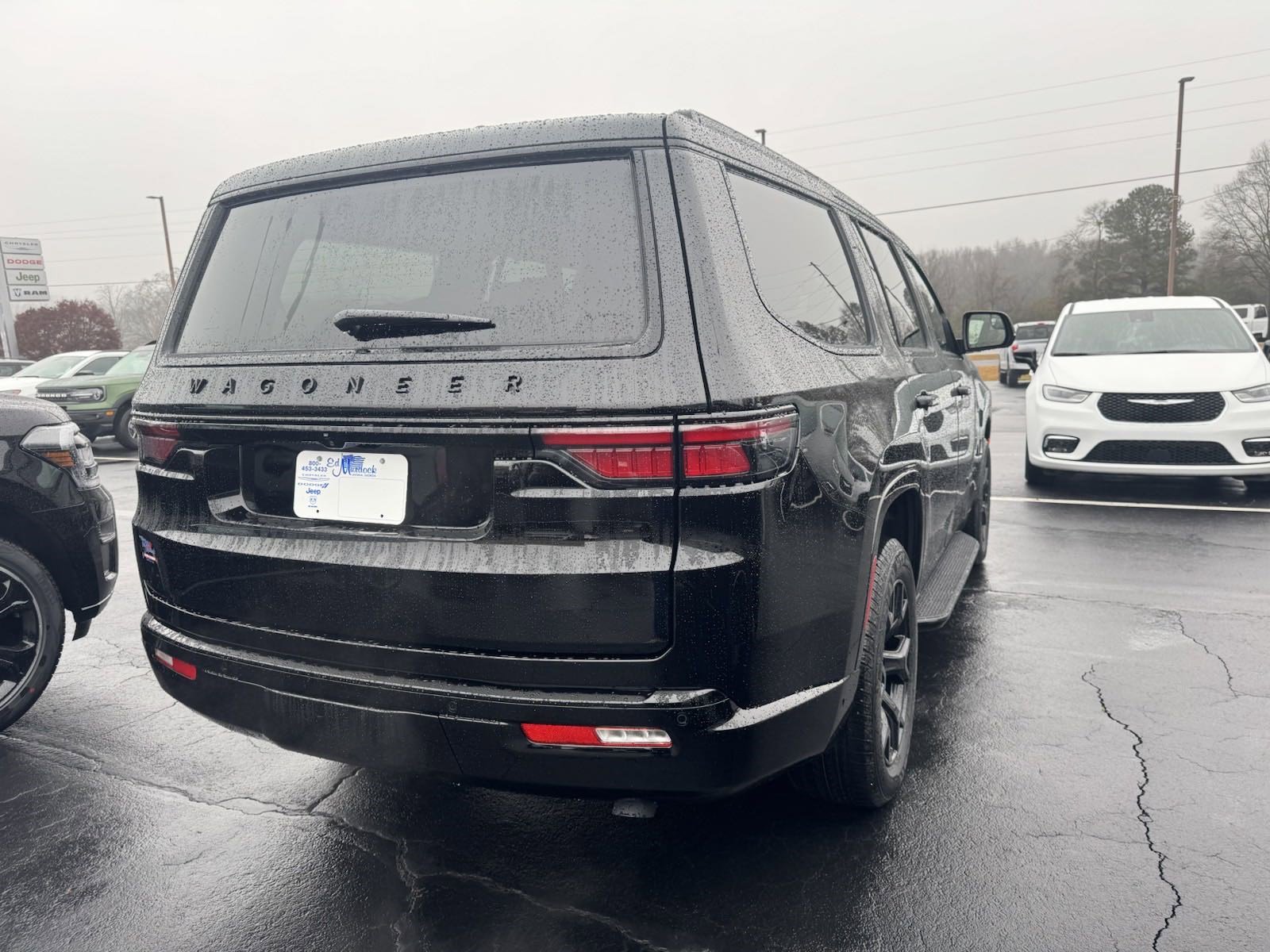New 2025 Jeep Wagoneer Series II w/ Convenience Group I AWD/4WD image 5