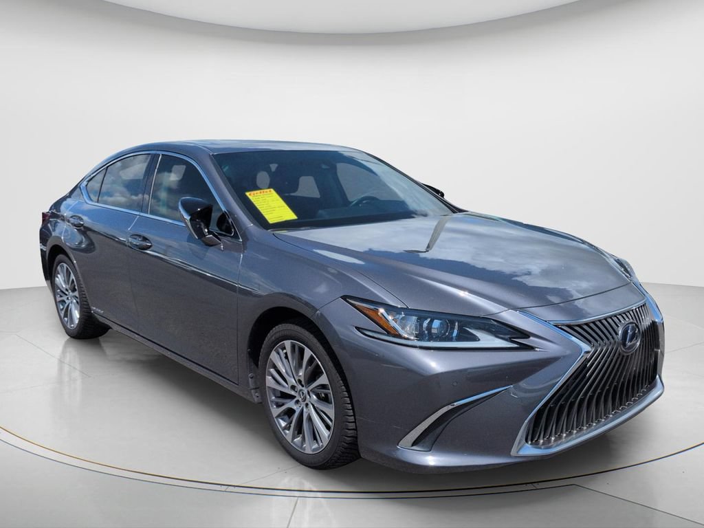 Used 2020 Lexus ES 300h w/ Premium Package FWD image 2