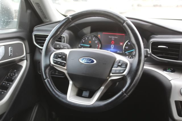 Used 2020 Ford Explorer XLT w/ Equipment Group 202A RWD image 23
