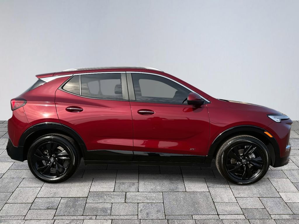 Used 2025 Buick Encore GX Sport Touring image 8