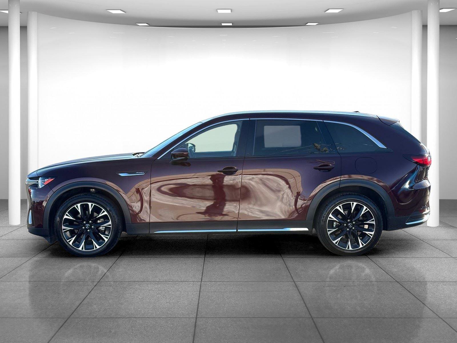 Used 2024 MAZDA CX-90 Plug-In Hybrid w/ Premium Pkg image 4