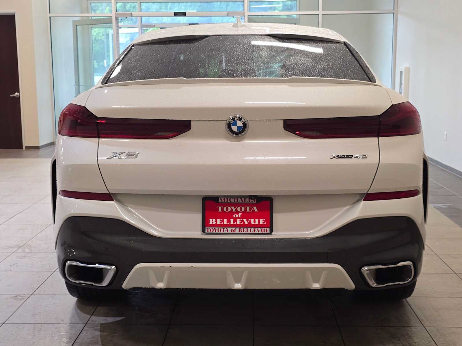Used 2023 BMW X6 xDrive40i w/ M Sport Package AWD/4WD image 5