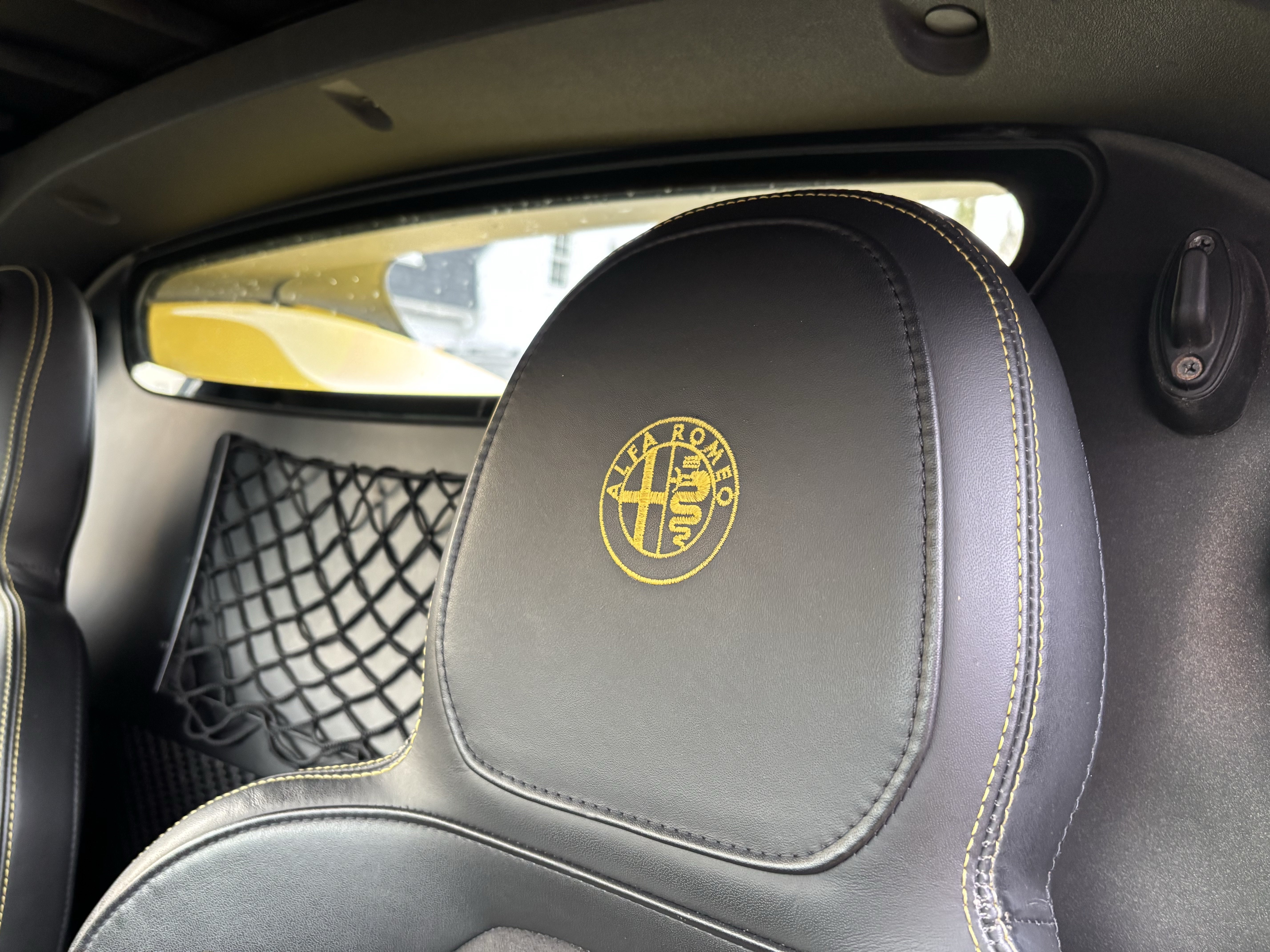 Used 2016 Alfa Romeo 4C Spider RWD image 24
