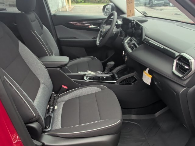 New 2026 Chevrolet TrailBlazer LS w/ LS Convenience Package AWD/4WD image 34