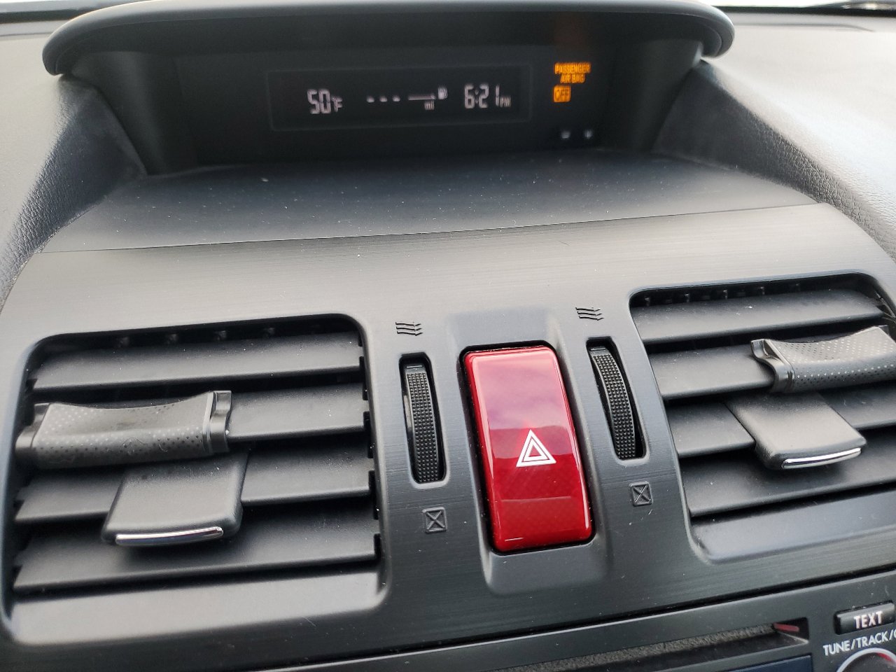 Used 2014 Subaru Impreza 2.0i Premium image 25