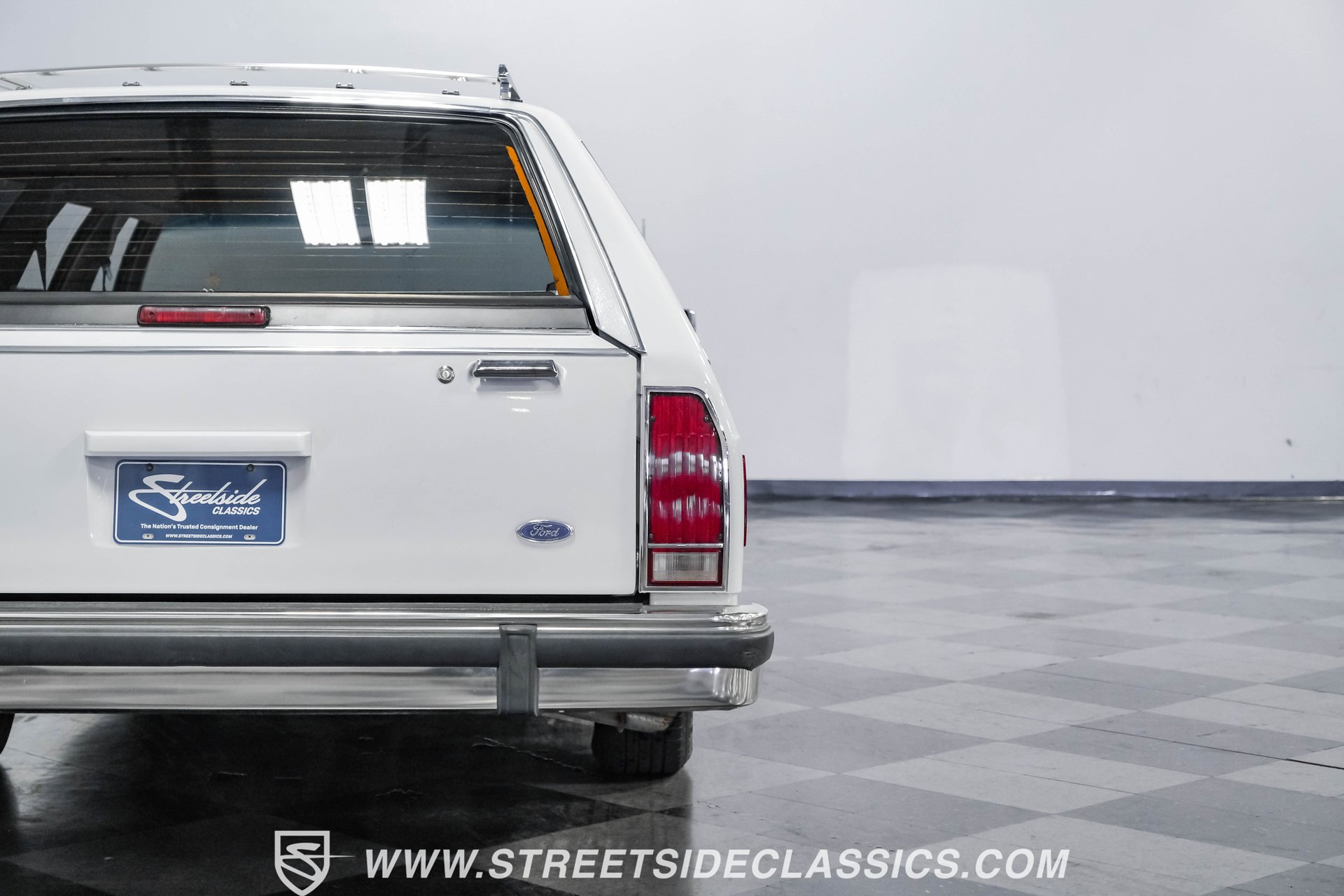 Used 1990 Ford LTD Crown Victoria image 26