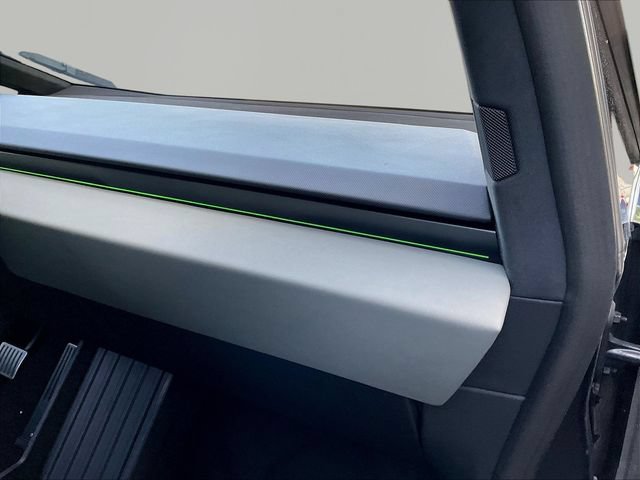 Used 2025 Tesla Cybertruck AWD Crew Cab image 26