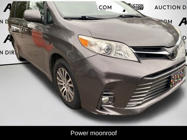 Used 2018 Toyota Sienna XLE Premium image 5