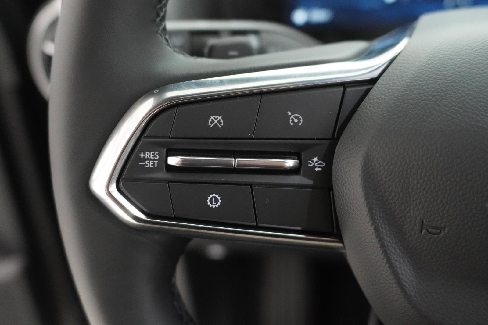 New 2027 Chevrolet Equinox LT FWD image 8
