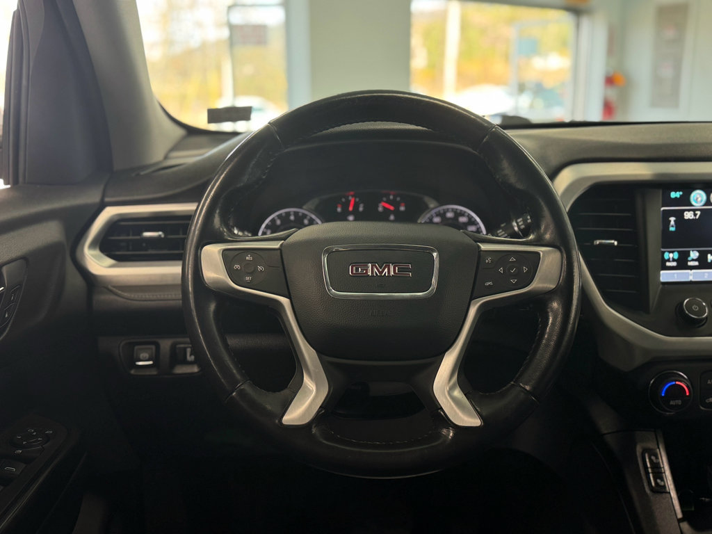 Used 2019 GMC Acadia SLT image 16