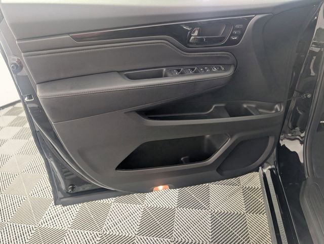 Used 2023 Honda Odyssey Touring image 10