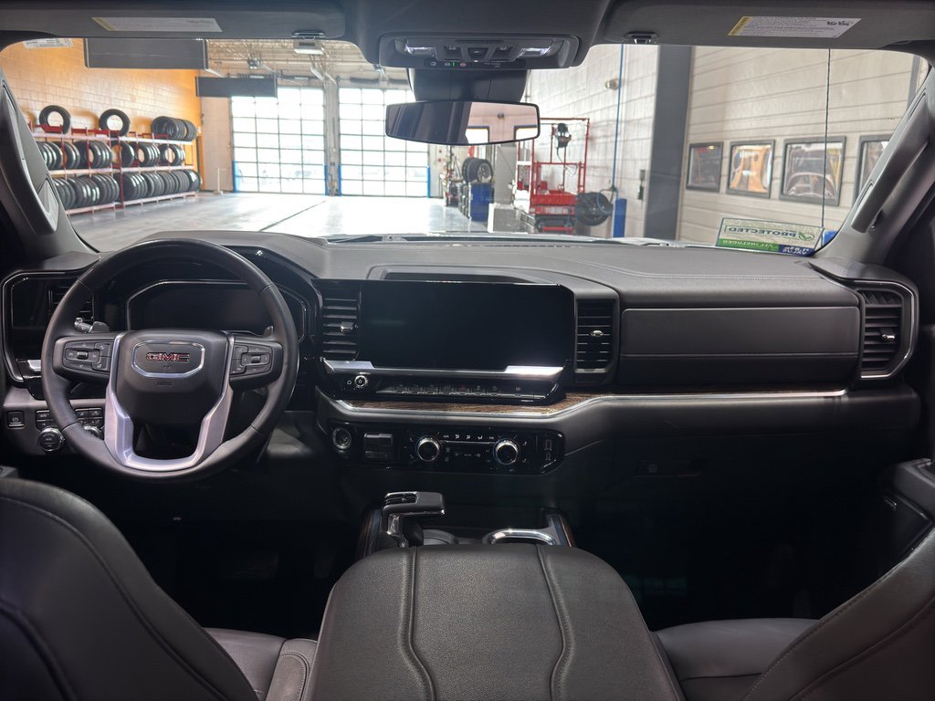 Used 2024 GMC Sierra 1500 Elevation w/ Elevation Premium Package image 16