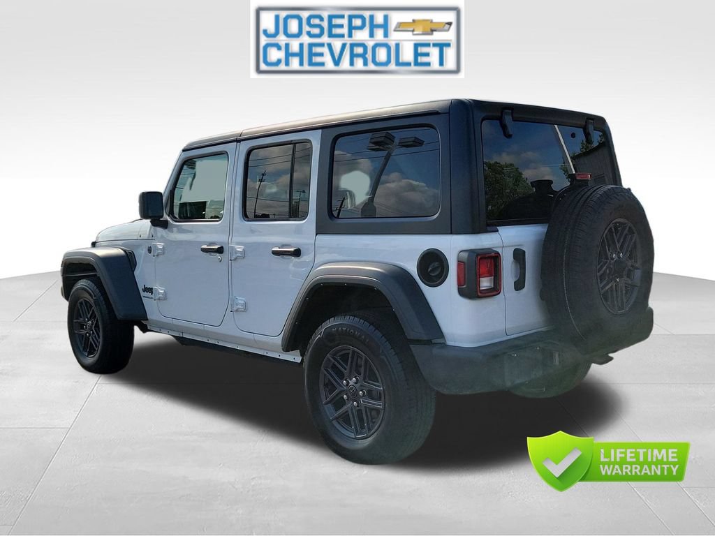 Used 2024 Jeep Wrangler Unlimited Sport AWD/4WD image 3