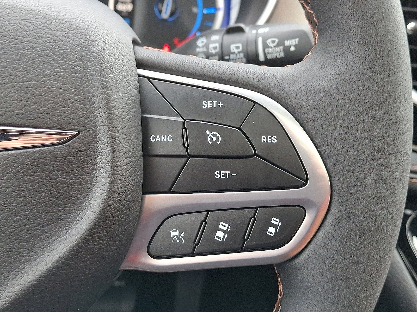 Used 2024 Chrysler Pacifica Pinnacle image 22