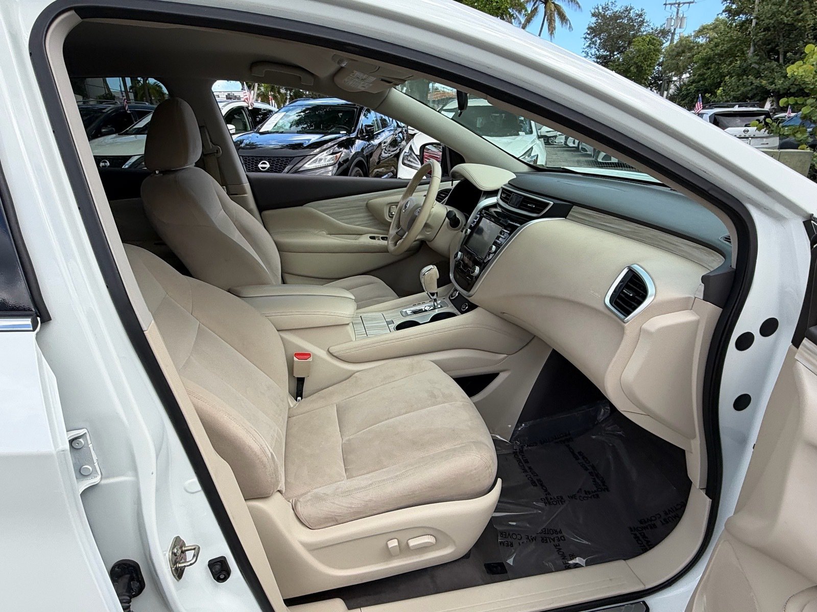 Used 2016 Nissan Murano SV FWD image 17