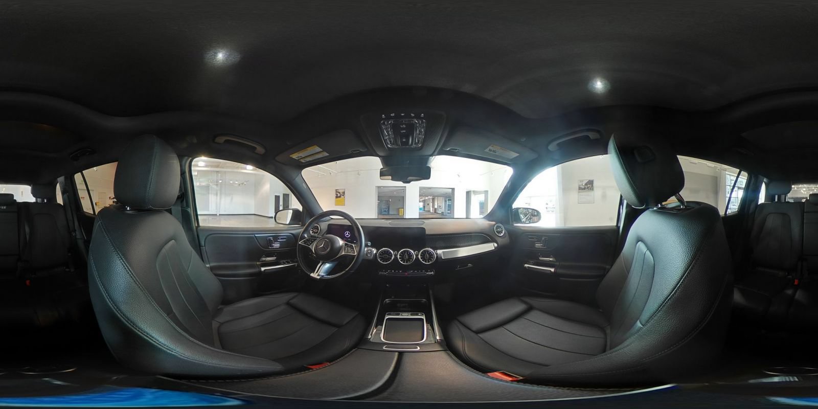 Used 2025 Mercedes-Benz GLB 250 image 43