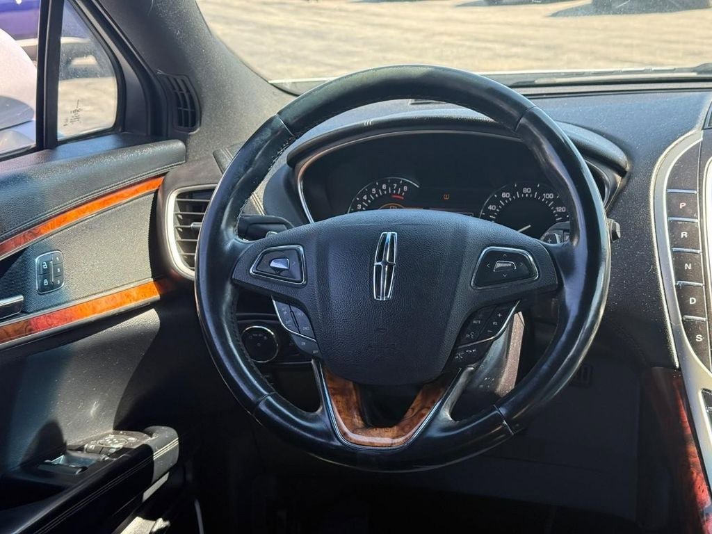 Used 2018 Lincoln MKX Select w/ Select Plus Package FWD image 12