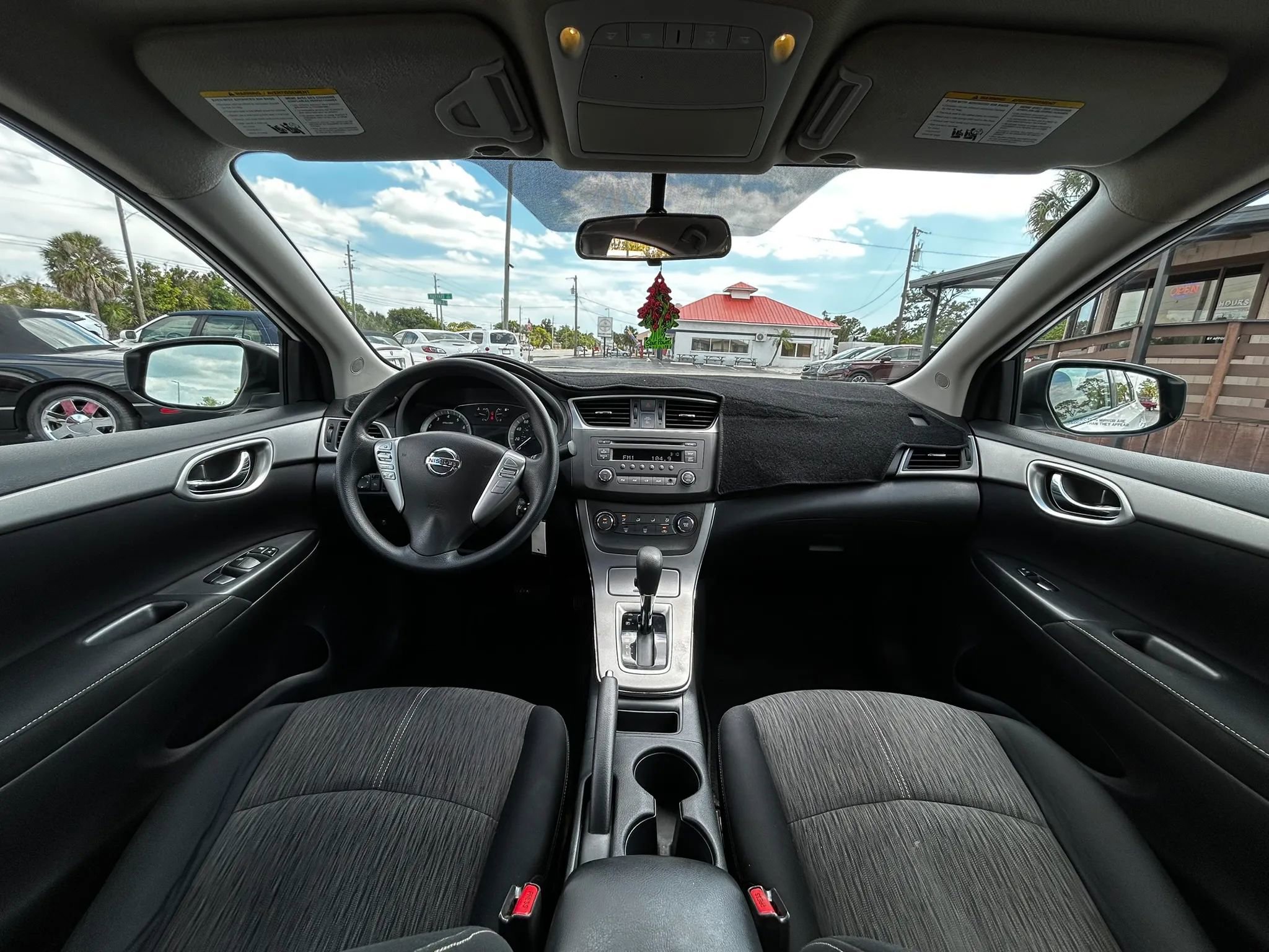 Used 2014 Nissan Sentra SV FWD image 26