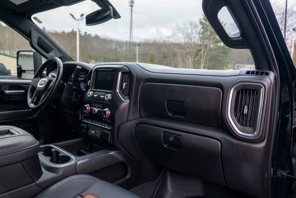 Used 2022 GMC Sierra 2500 AT4 w/ Gooseneck/5TH Wheel Package image 11