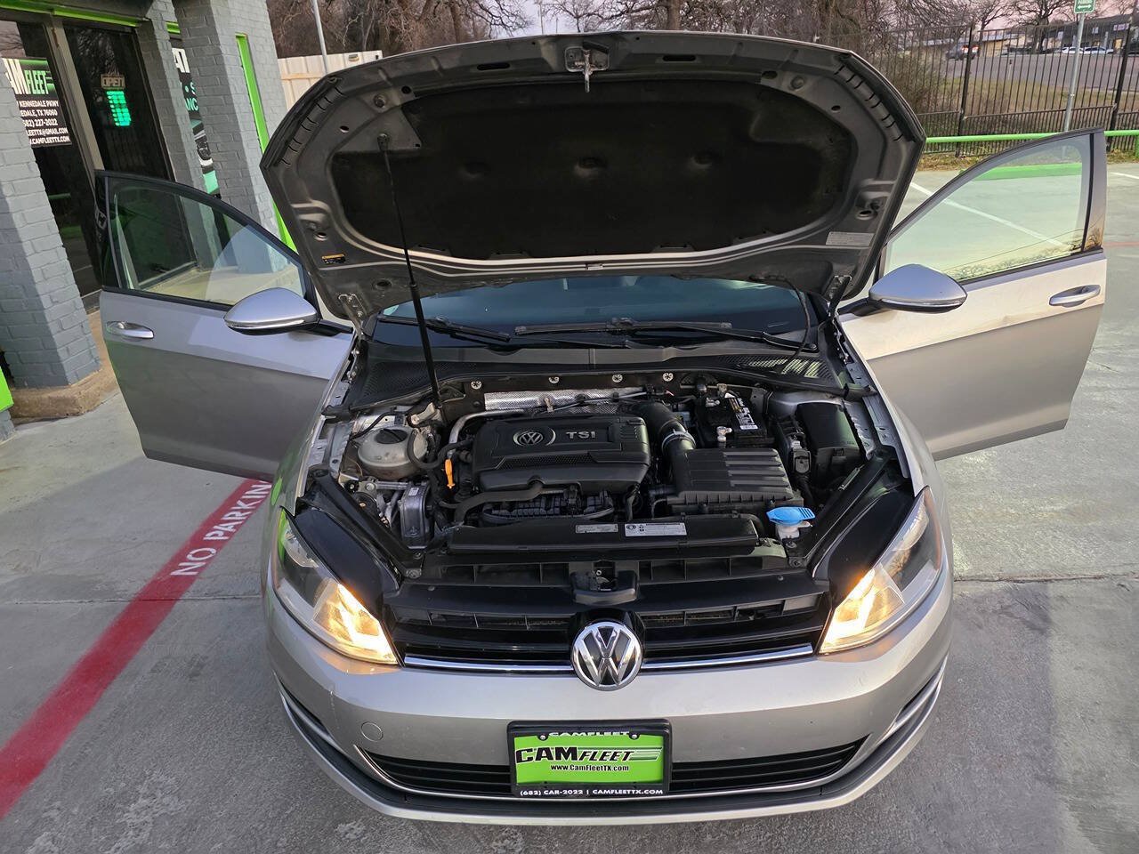 Used 2015 Volkswagen Golf S FWD image 59