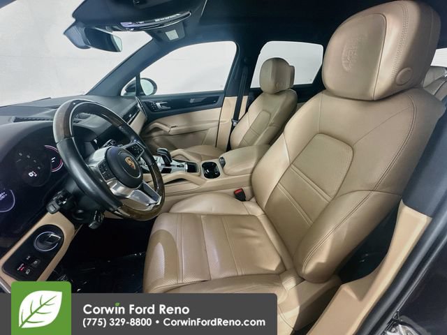 Used 2020 Porsche Cayenne AWD/4WD image 22
