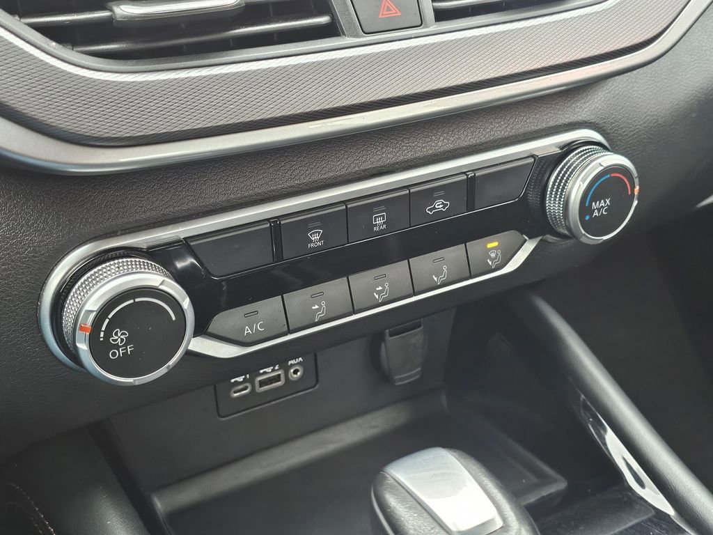 Used 2023 Nissan Altima 2.5 SR image 24