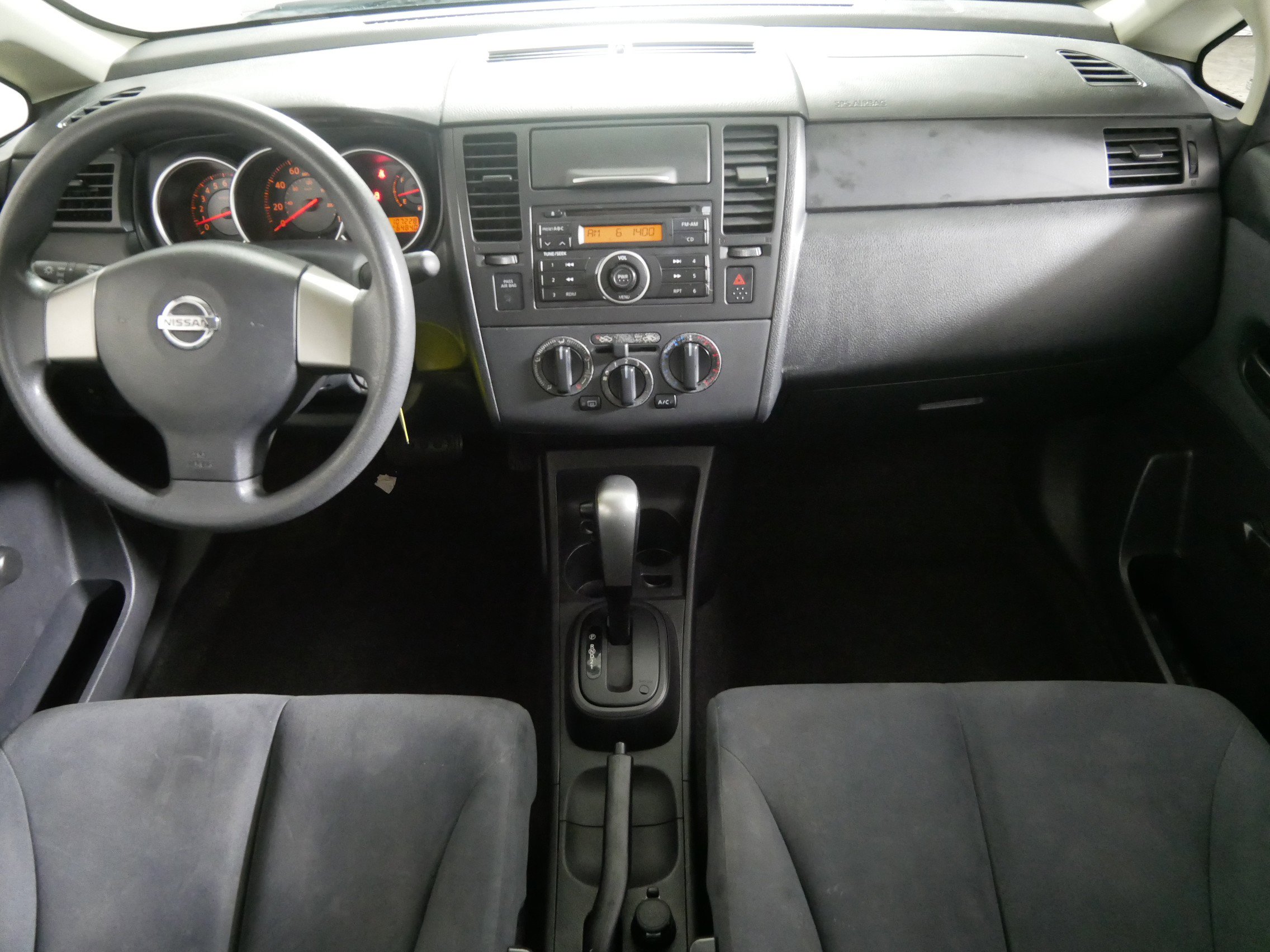 Used 2009 Nissan Versa 1.8 S w/ ABS Pkg image 10
